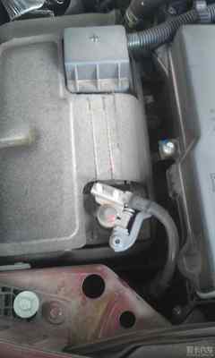 電瓶負(fù)極快拆,安全隱患,請及時(shí)加固